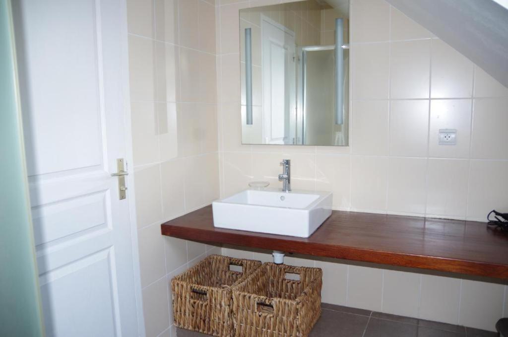 Gites Du Manoir De Goandour Crozon Kamer foto